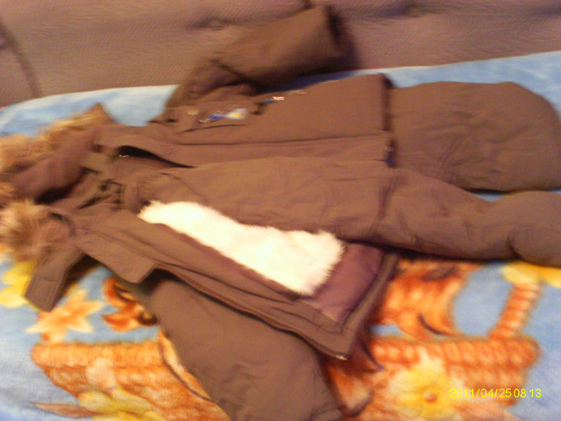 Продам: зимную куртку с комбинезоном