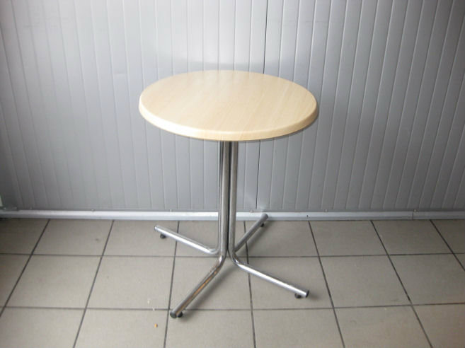 Продам: Круглый столик для кафе