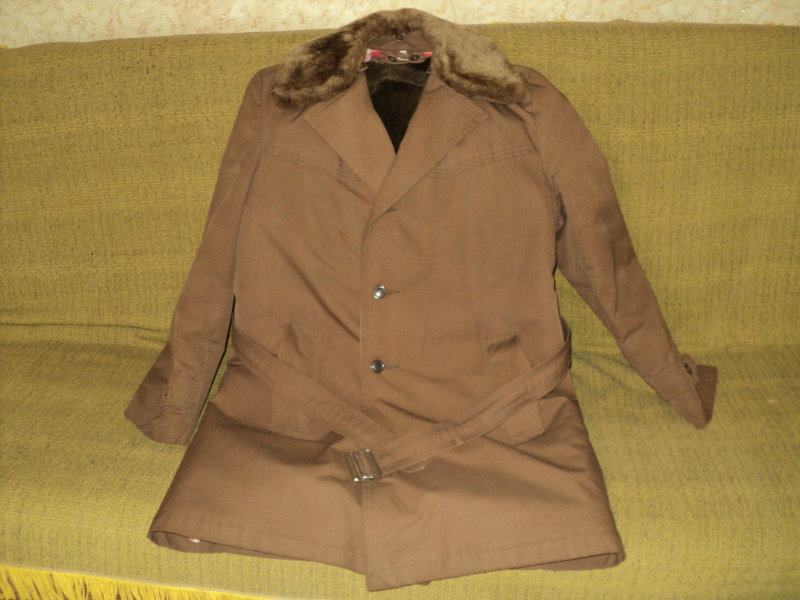 Продам: плащ-пальто на натуральном меху