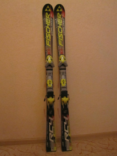 Продам: Лыжи горные Worldcup Fisсhеr L135 cm