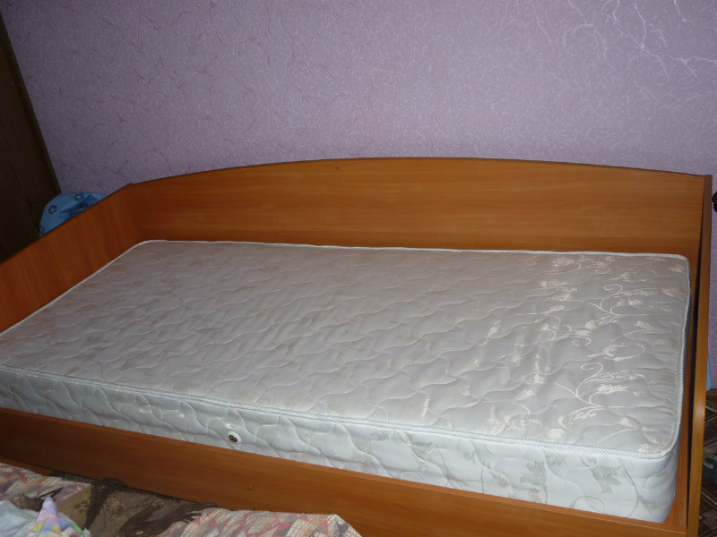 Продам: кровать с ортопедическим матрасом,новая