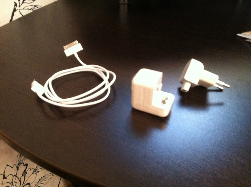 Продам: Apple USB Power Adapter (MB051)
