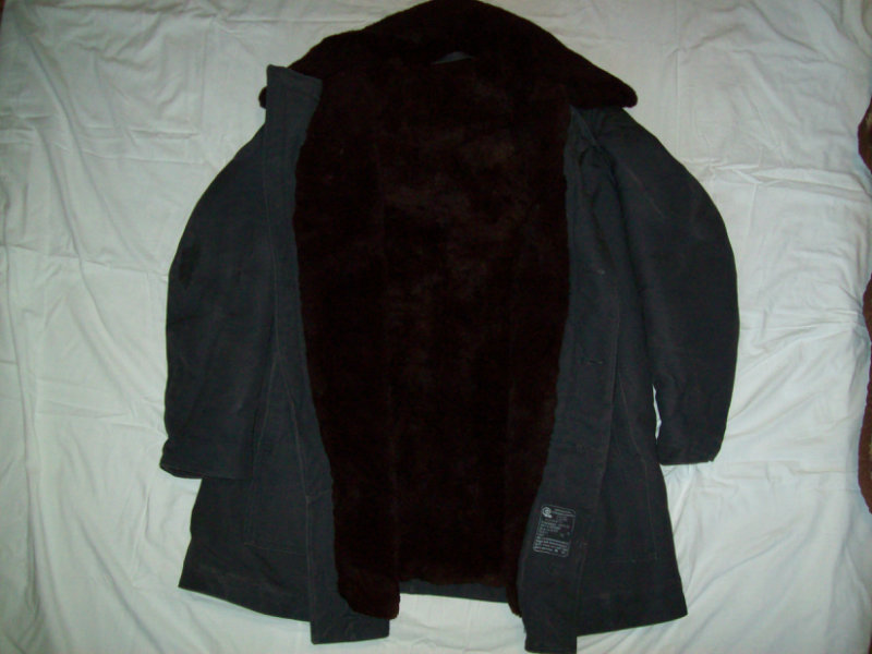 Продам: Меховая куртка-полупальто