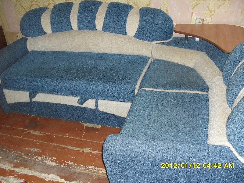 Продам: угловой диван,в отличном состоянии