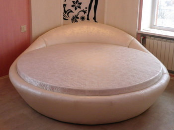 Продам: Кровать круглая "Диана"
