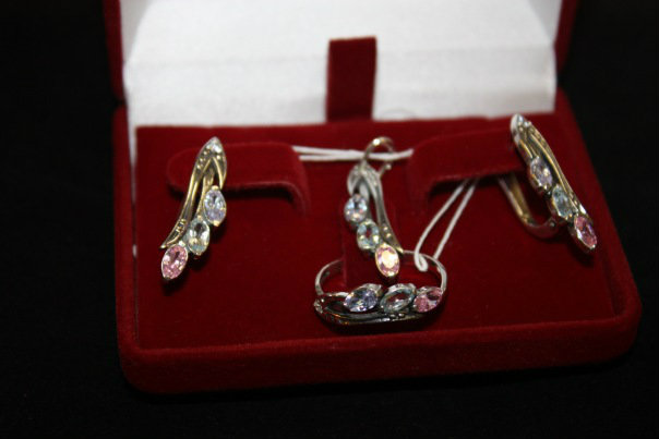 Продам: кольцо серьги серебро