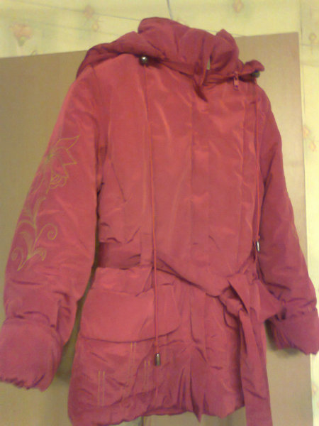 Продам: куртка демисезонная красная
