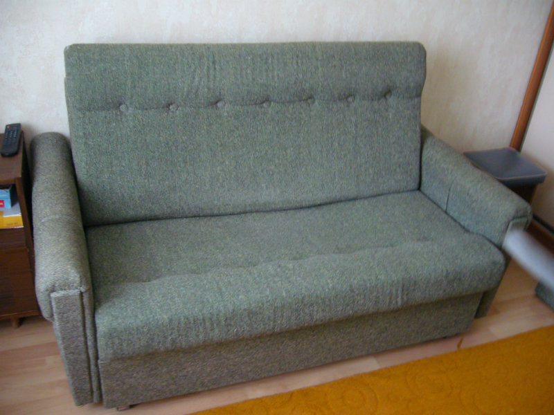 Продам: диван малогабаритный