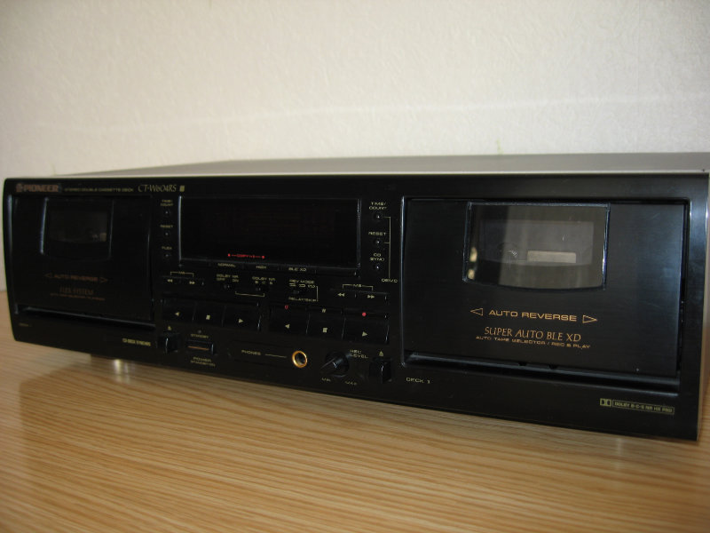 Продам: Дека двухкассетная Pioneer CT-W604RS