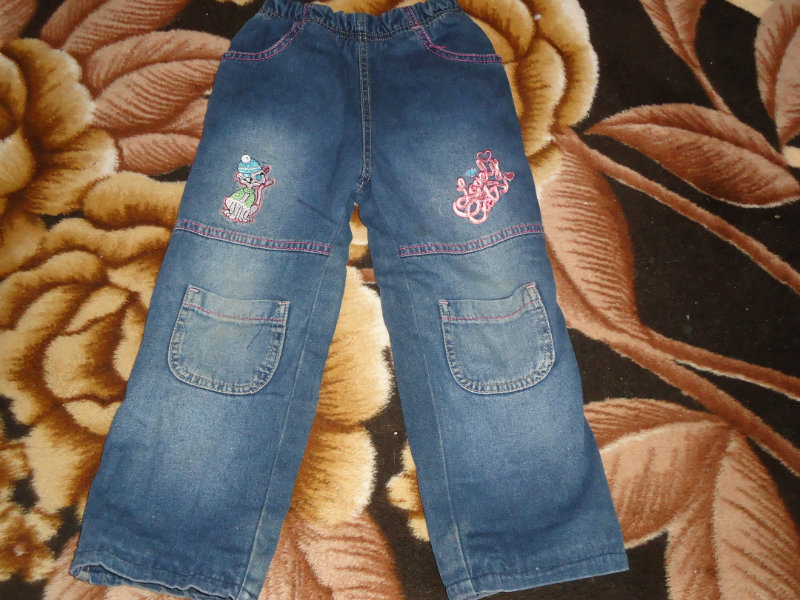 Продам: Утепленные джинсы на девочку!!!