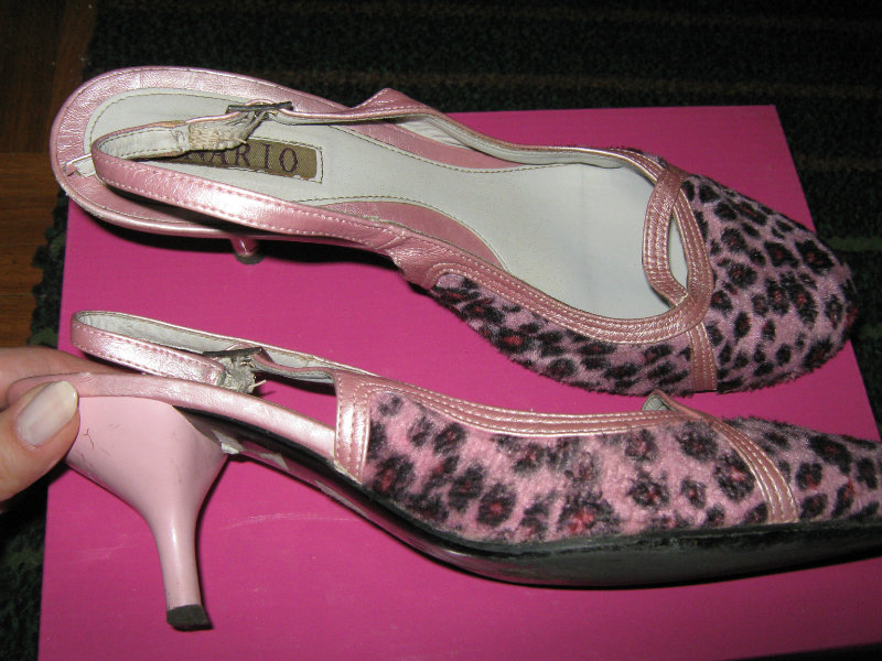 Продам: Леопардовые туфли Inario