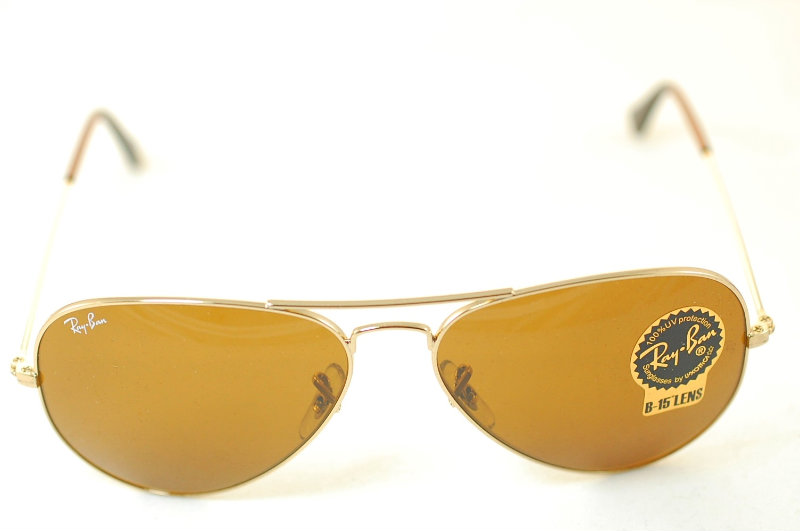 Продам: Продаю солнцезащитные очки Ray Ban 3025