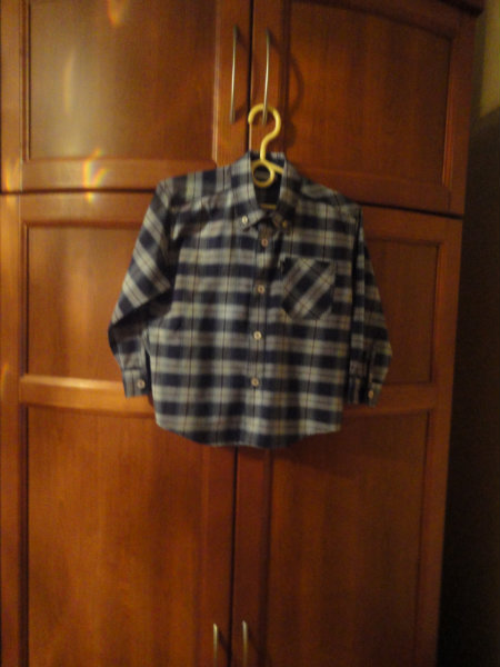 Продам: Рубашки на мальчик мальчика,рост 104-110