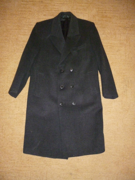 Продам: Продам пальто мужское 48р.
