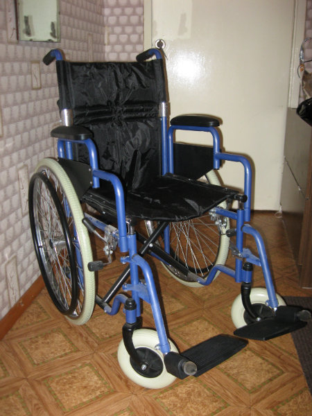Продам: Кресло инвалидное