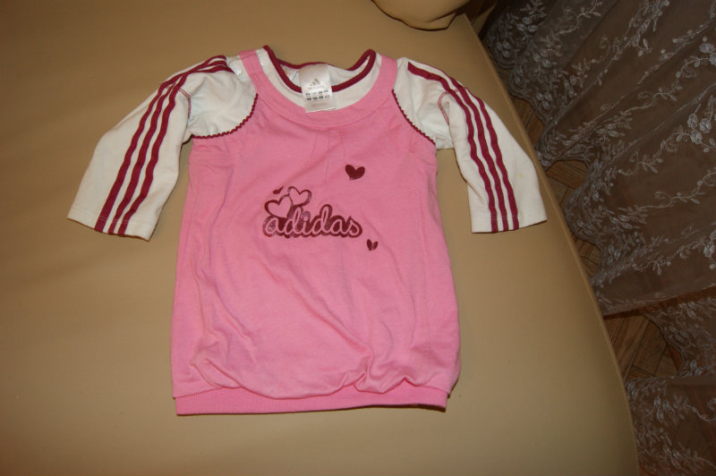 Продам: спортивный костюмчик на девочку Adidas