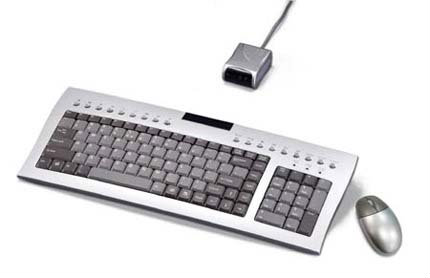 Продам: Продам беспроводную клавиатуру и мышь