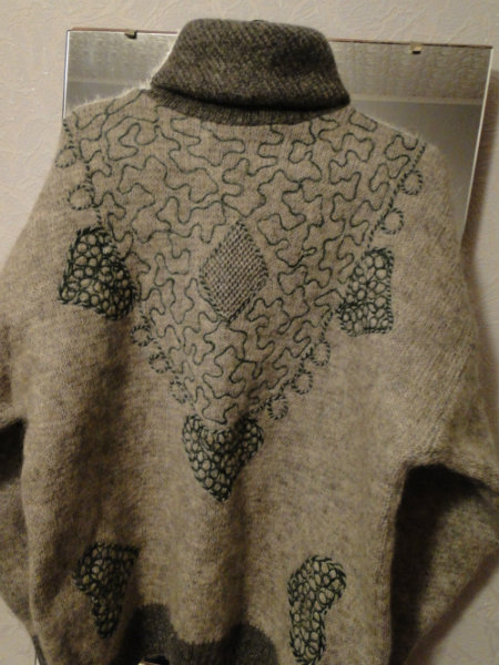 Продам: свитер шерстяной
