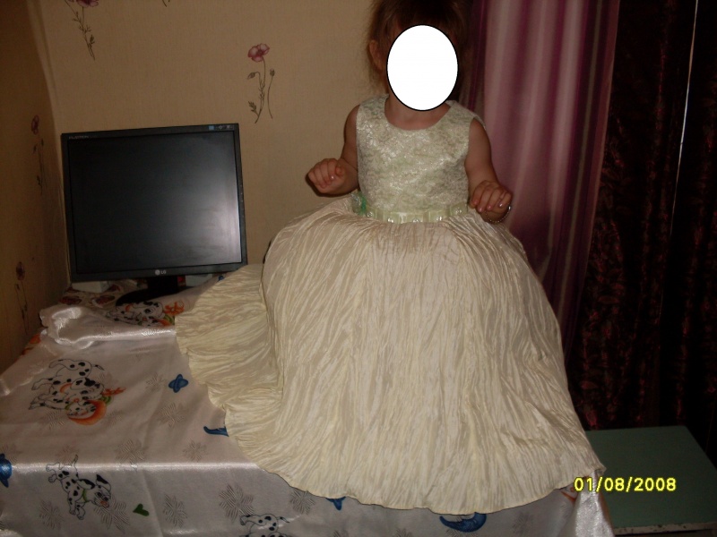 Продам: Детское нарядное платье!!! НОВОЕ!!!!