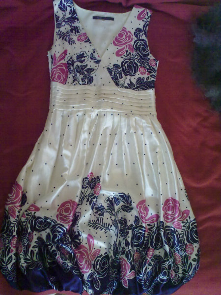 Продам: Очаровательное шелковое платье