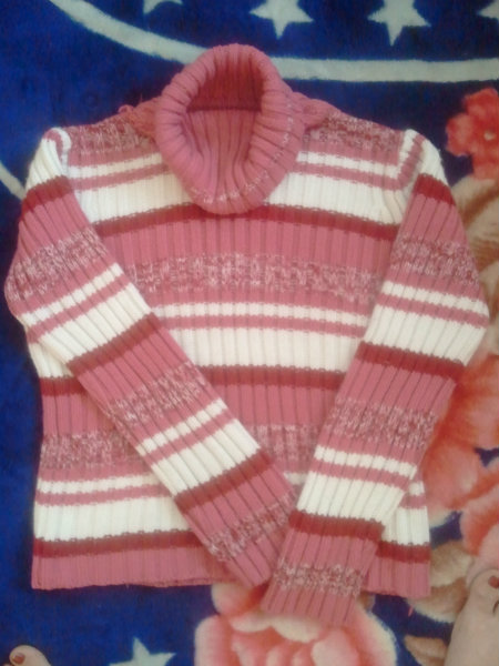 Продам: свитер теплый всего за 100 руб