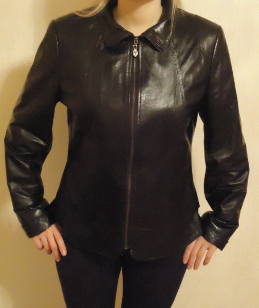 Продам: Кожаная куртка, черного цвета