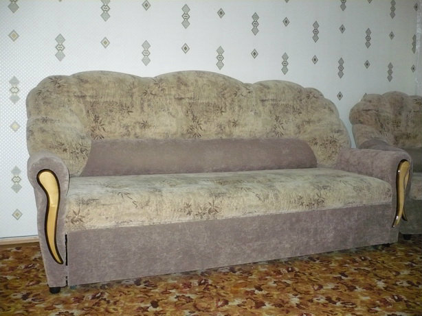 Продам: Хороший Диван + 2 кресла. Ульяновск
