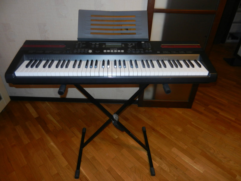 Продам: синтезатор Casio wk-110 c подставкой