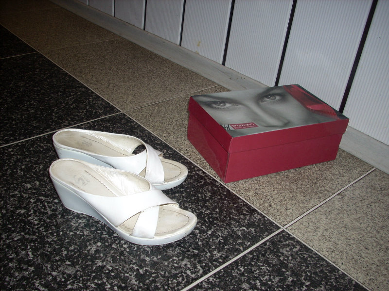 Продам: Туфельки белые