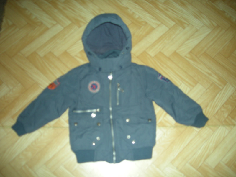 Продам: куртка демисезонная и комбинезон на лямк