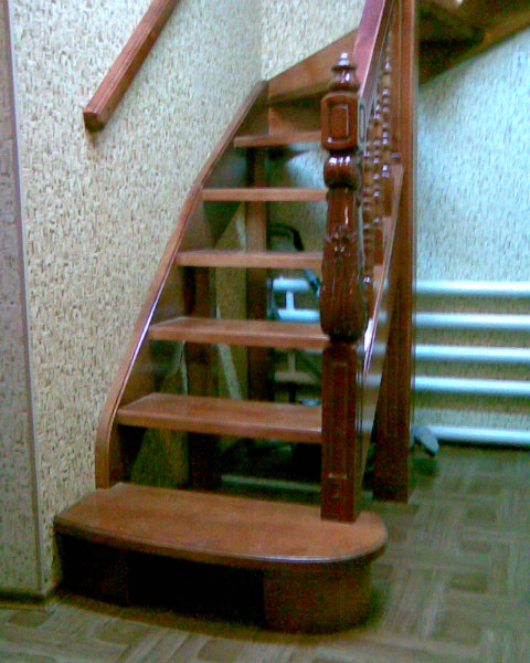 Продам: Лестницы для дома