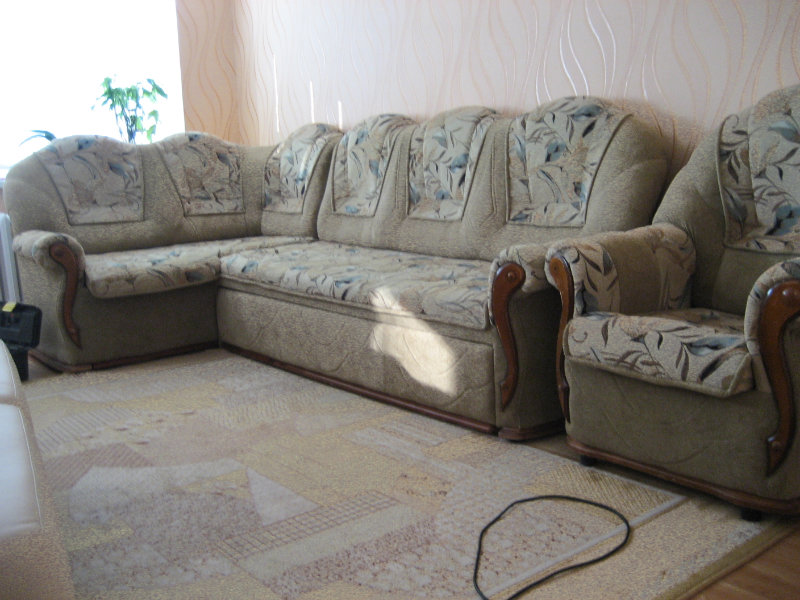 Продам: мягкий угловой диван с креслом