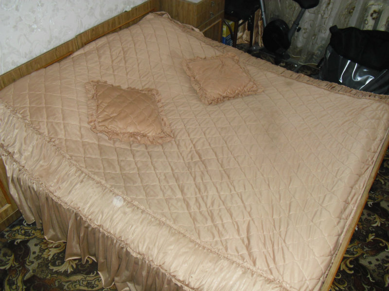 Продам: спальный гарнитур "Яшма"