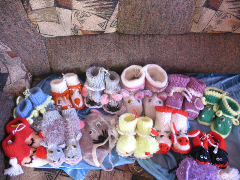 Продам: Свяжу на заказ детские пинетки, носочки