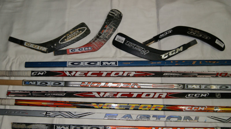 Продам: хоккейный комплект