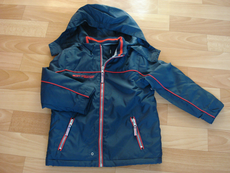 Продам: Новая курточка