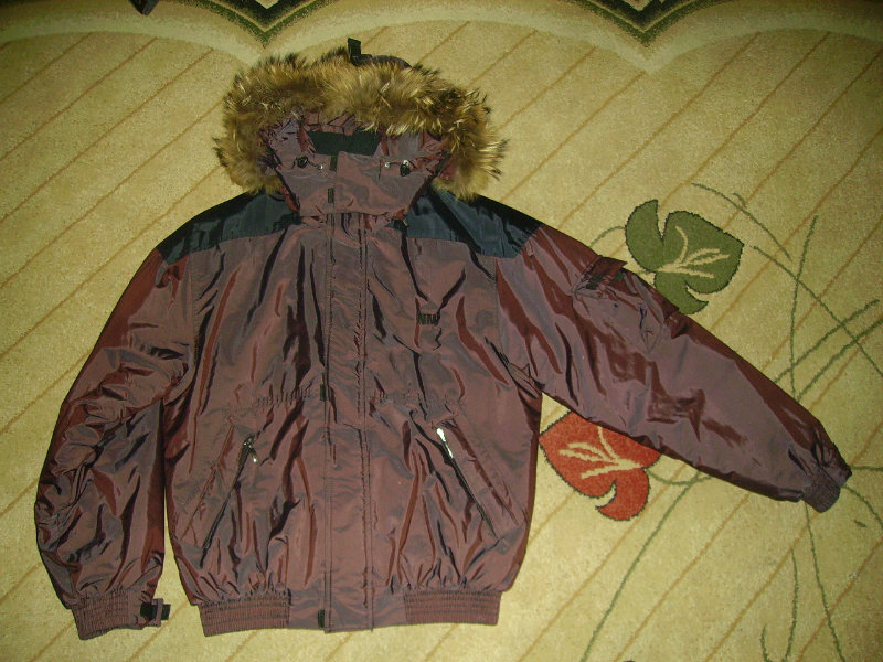 Продам: Теплая Зимняя куртка Normann
