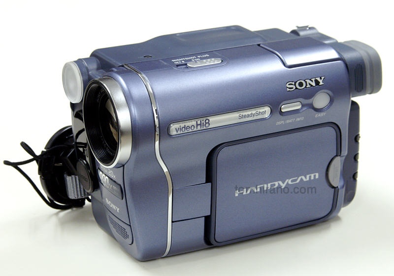 Купить камеру б у авито. Видеокамера Sony TRV 428e. Видеокамера Sony Handycam trv428e. Sony Handycam CCD-trv428e Hi-8. Видеокамера Sony 2005г.