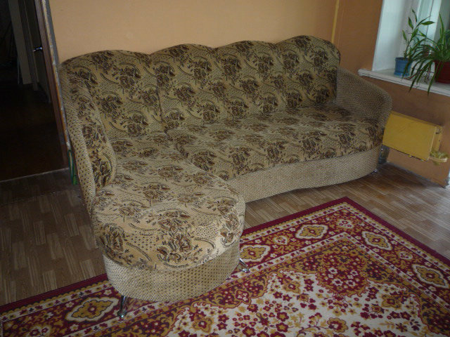 Продам: угловой диван с креслом