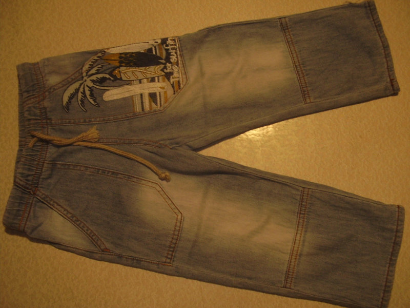Продам: джинсовый костюм