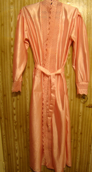 Продам: халат розовый