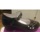 Продам: продам НОВЫЕ черные лаковые туфли 31 р-р