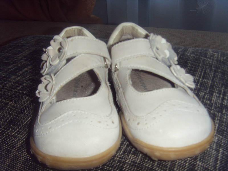 Продам: Туфли для девочки"Антилопа"