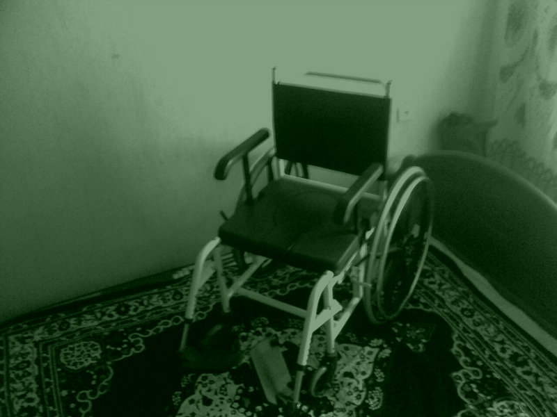 Продам: инвалидное кресло