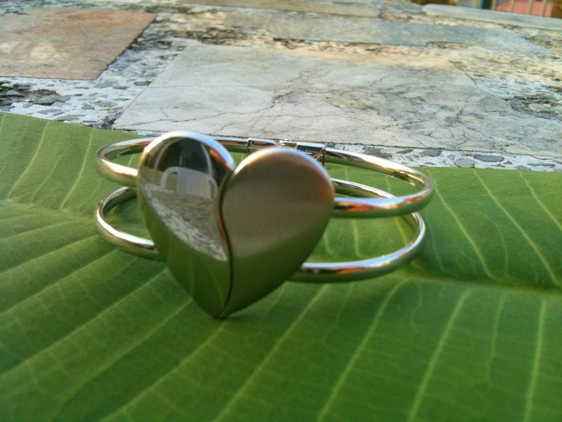 Продам: Оригинальный браслет "Сердце"
