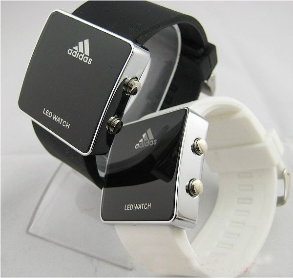 Продам: Наручные часы Adidas LED Watch Белые и ч