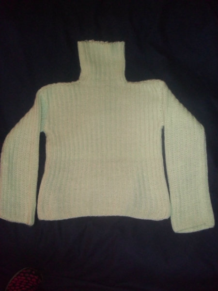 Продам: зеленый свитер шерсть вязаный