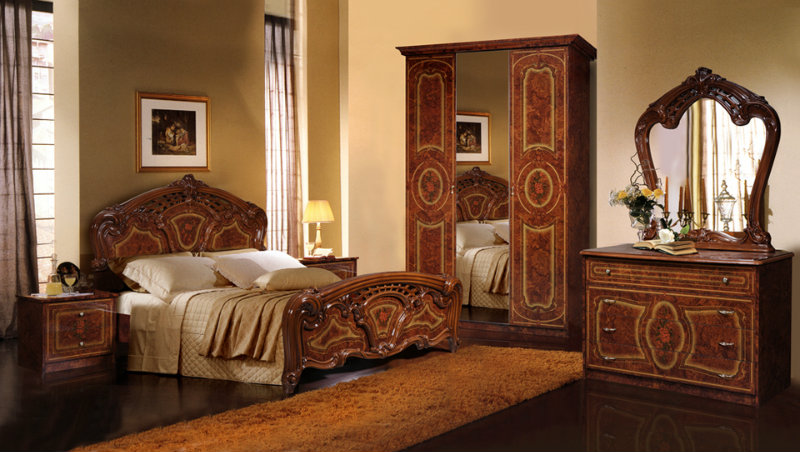 Продам: Комплект мебели для спальни Карина-5