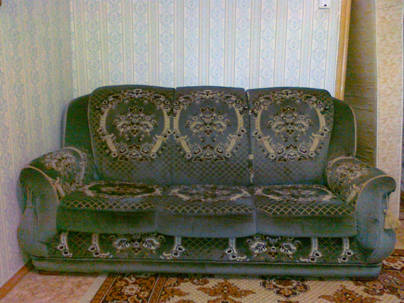 Продам: Мягкая мебель(диван+матрац и кресло)