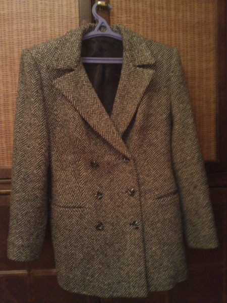 Продам: Пиджак из твидовой ткани